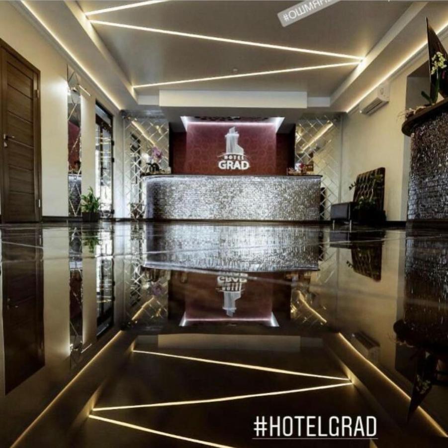 Grad Hotel Ashmyany Exterior photo