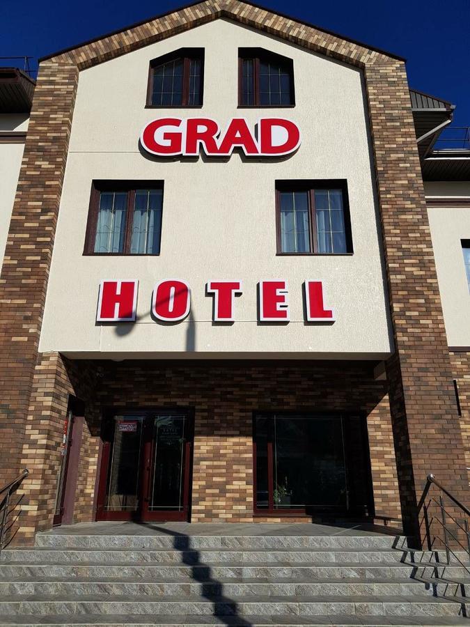 Grad Hotel Ashmyany Exterior photo